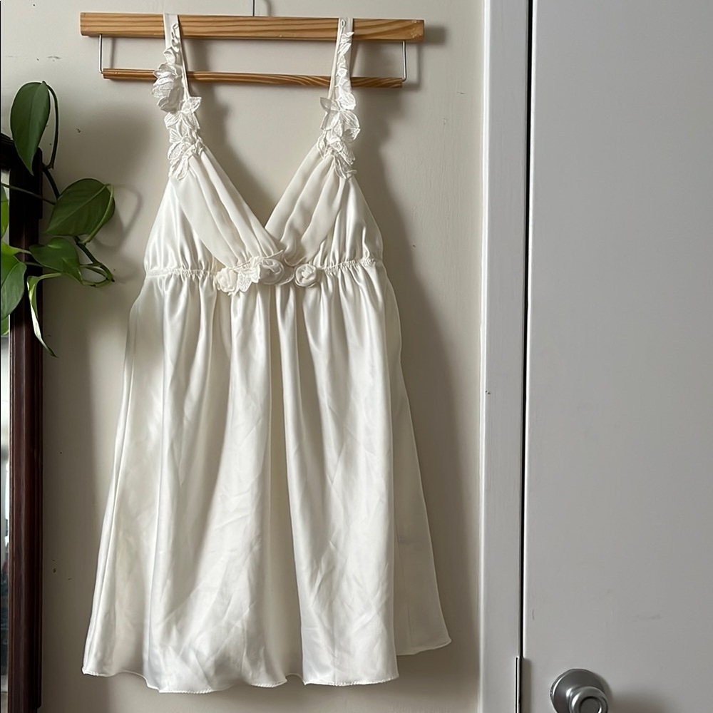 Flora Nikrooz White Lace Chemise Intimates